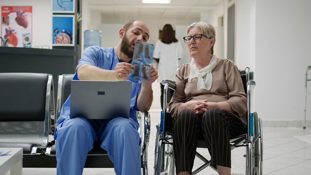 How Primary Care Doctors Monitor and Adjust Medications for Chronic Patients